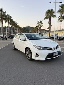 Toyota Auris Touring Sports 2.0 D-4D Lounge