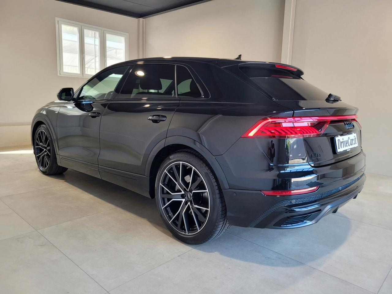 Audi Q8 Audi Q8 50 TDI QUATTRO S LINE AIR SUSPENSION MATRIX C 22"