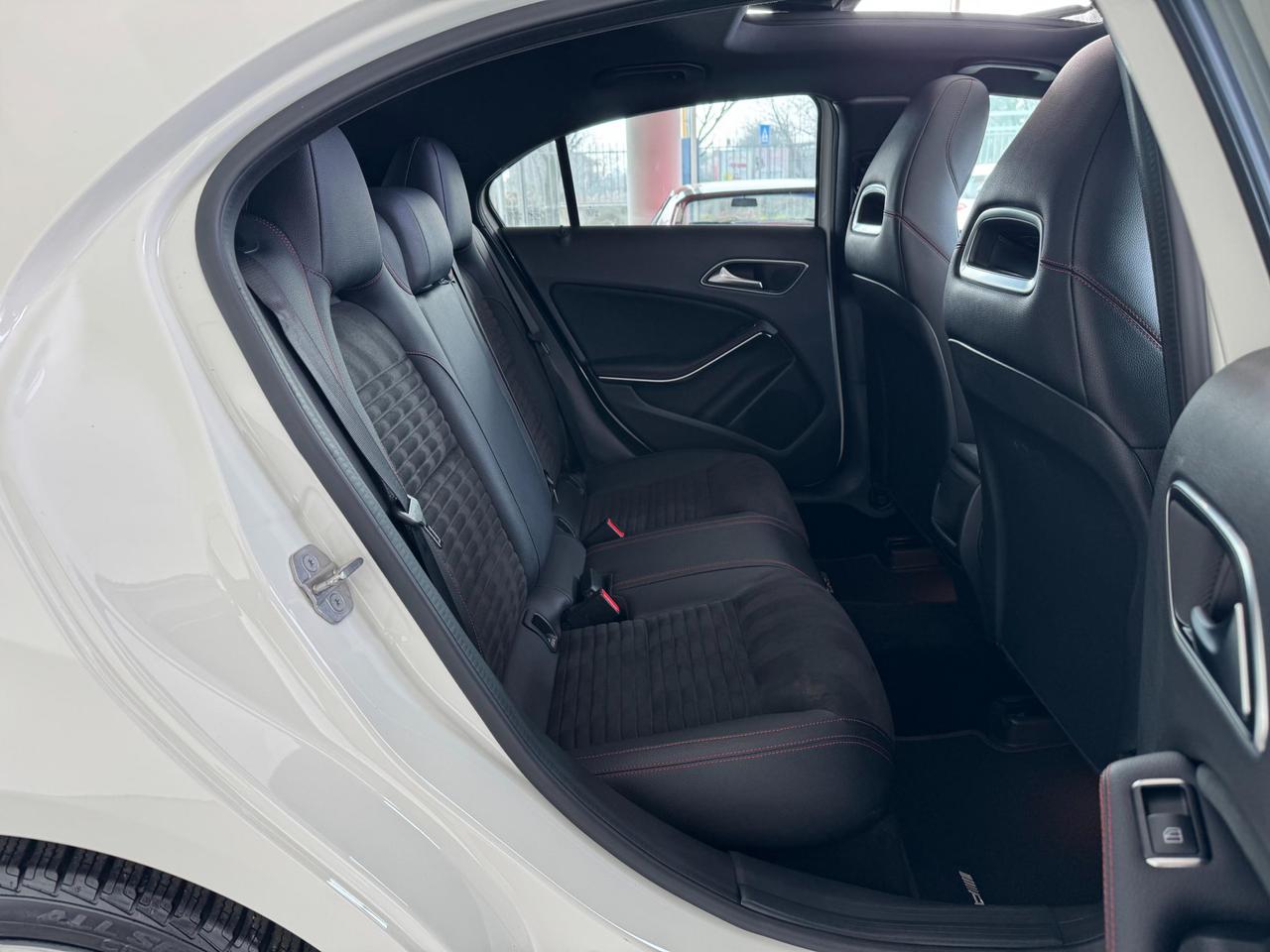 Mercedes A 200 D Aut. Premium 4Matic AMG Tetto Apribile