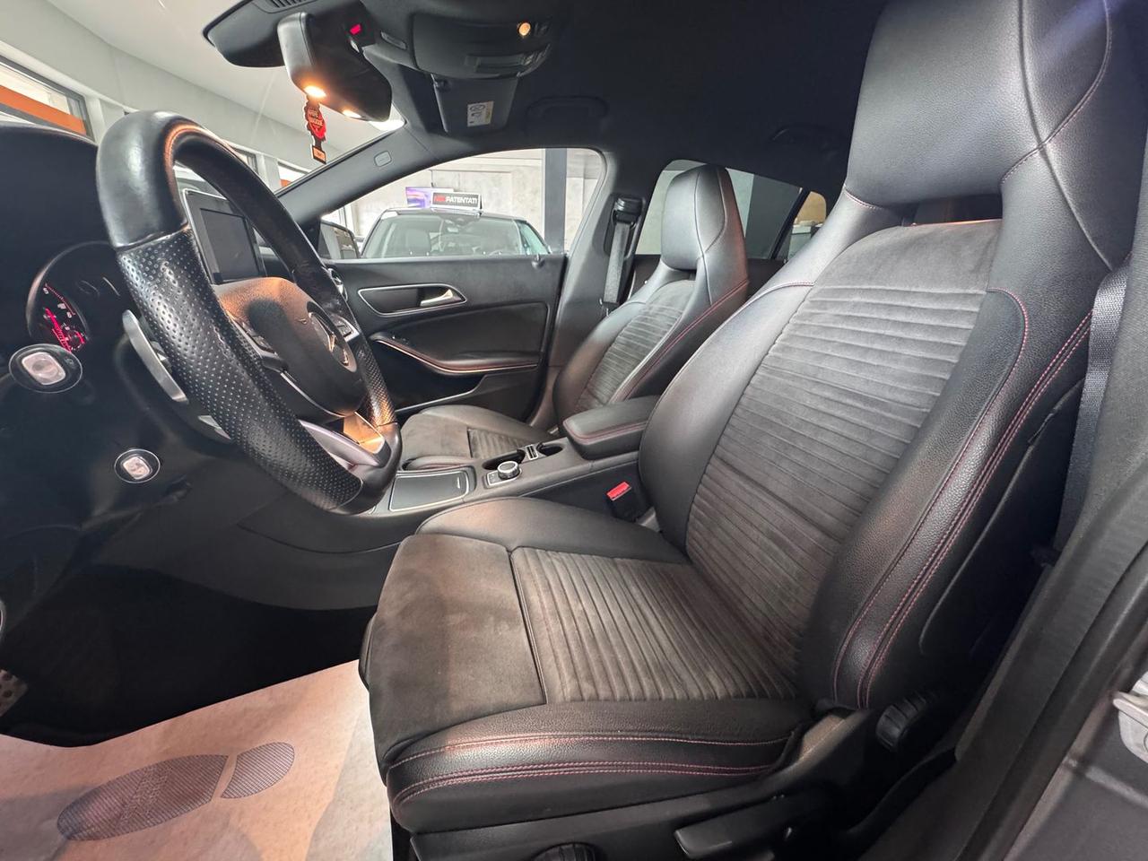 Mercedes-Benz CLA 200 Premium CLA 200 D #6178