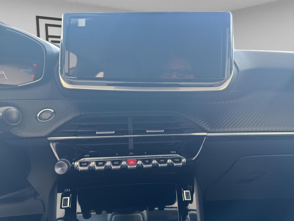 Peugeot 208 1.2 hybrid Allure 100cv e-dcs 6