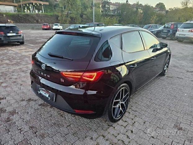 SEAT LEON FR VALUTIAMO USATO/SCAMBIO