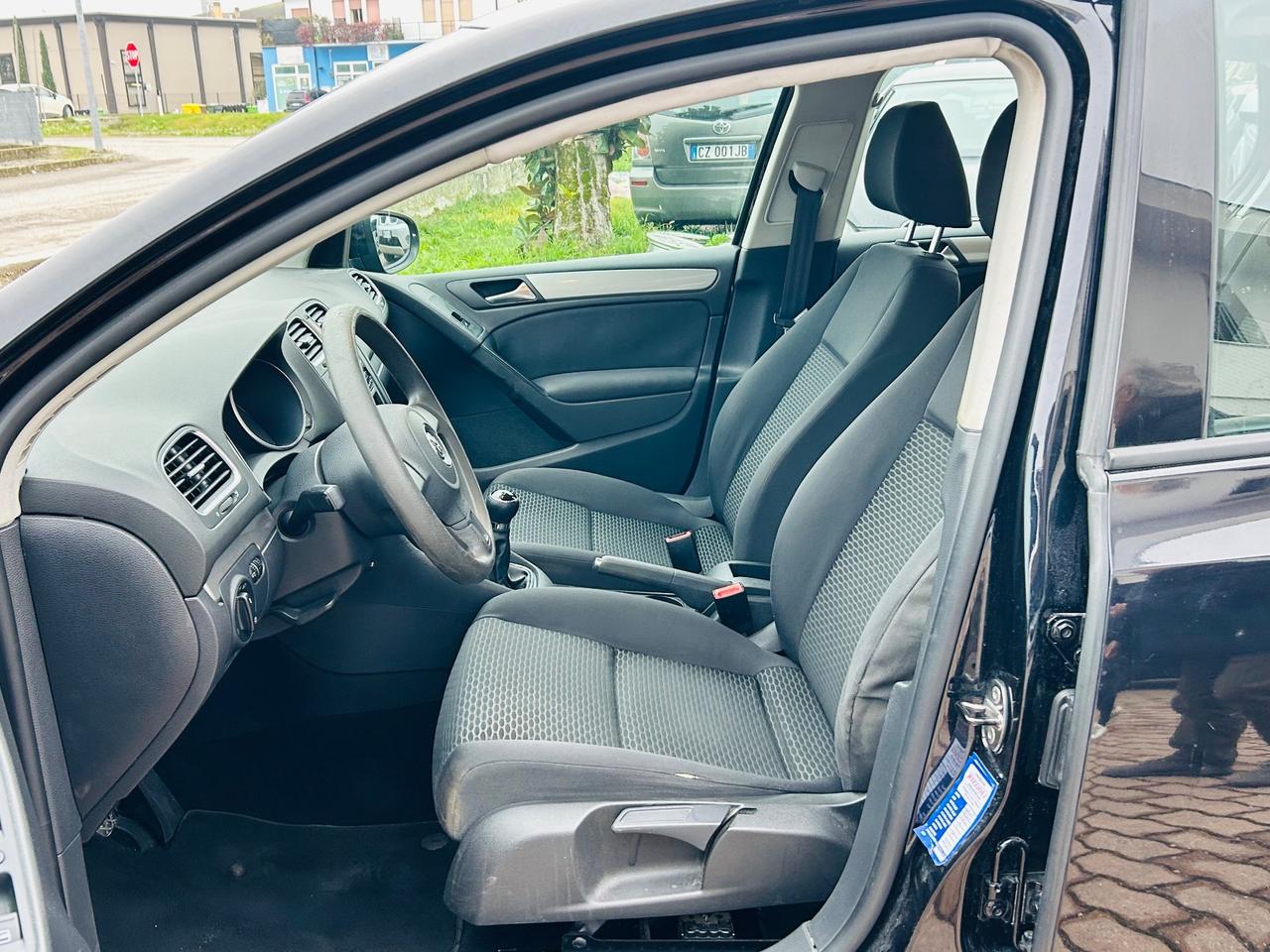 Volkswagen Golf 1.6 TDI DPF 5p. Highline