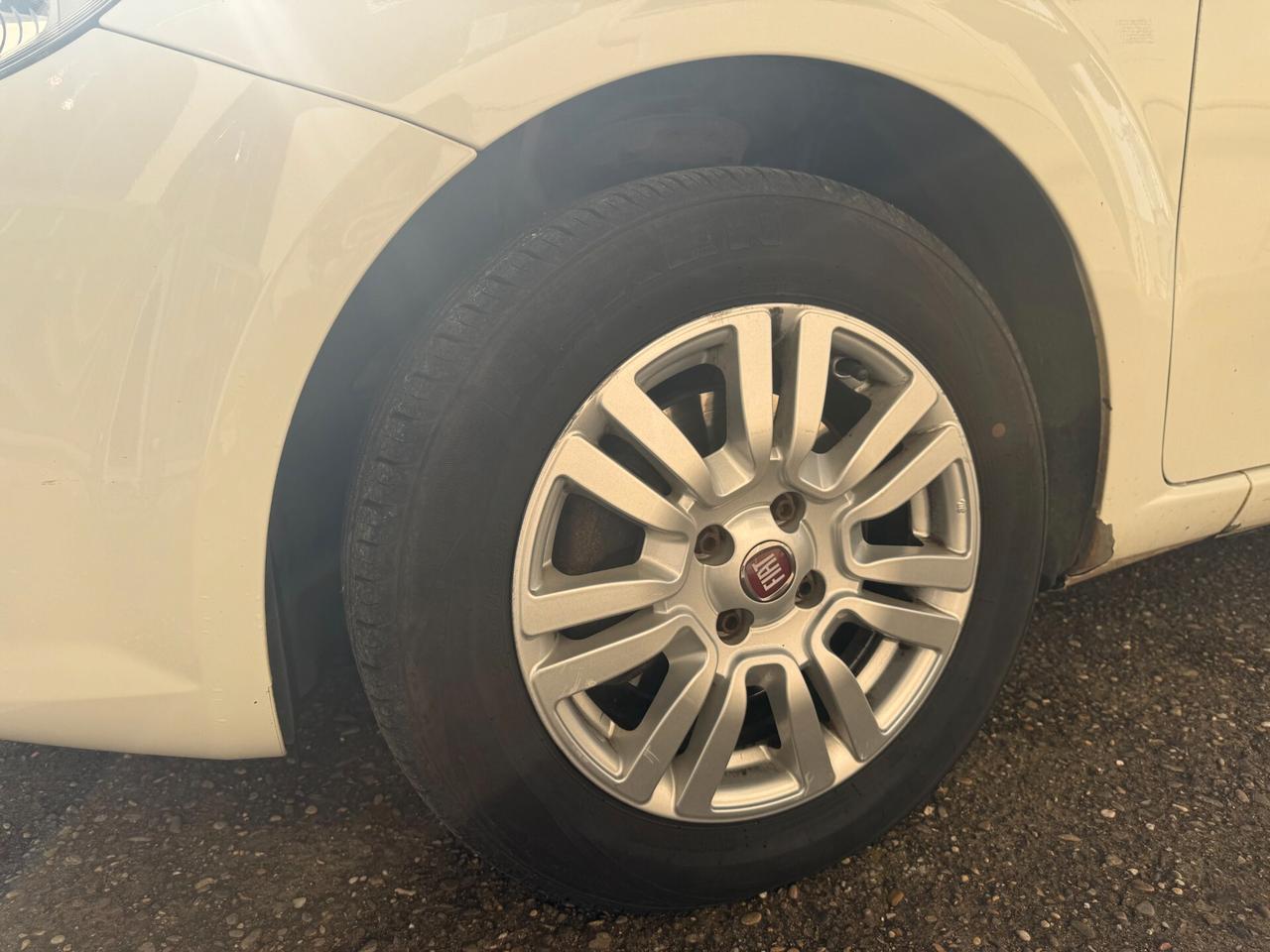 Fiat Punto 1.3 MJT II S&S 95 CV 5 porte Street