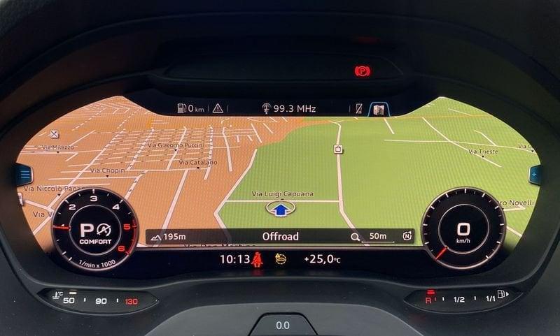 Audi Q2 S Line interno ed esterno 2.0 TDI 150CV S-Tronic 35