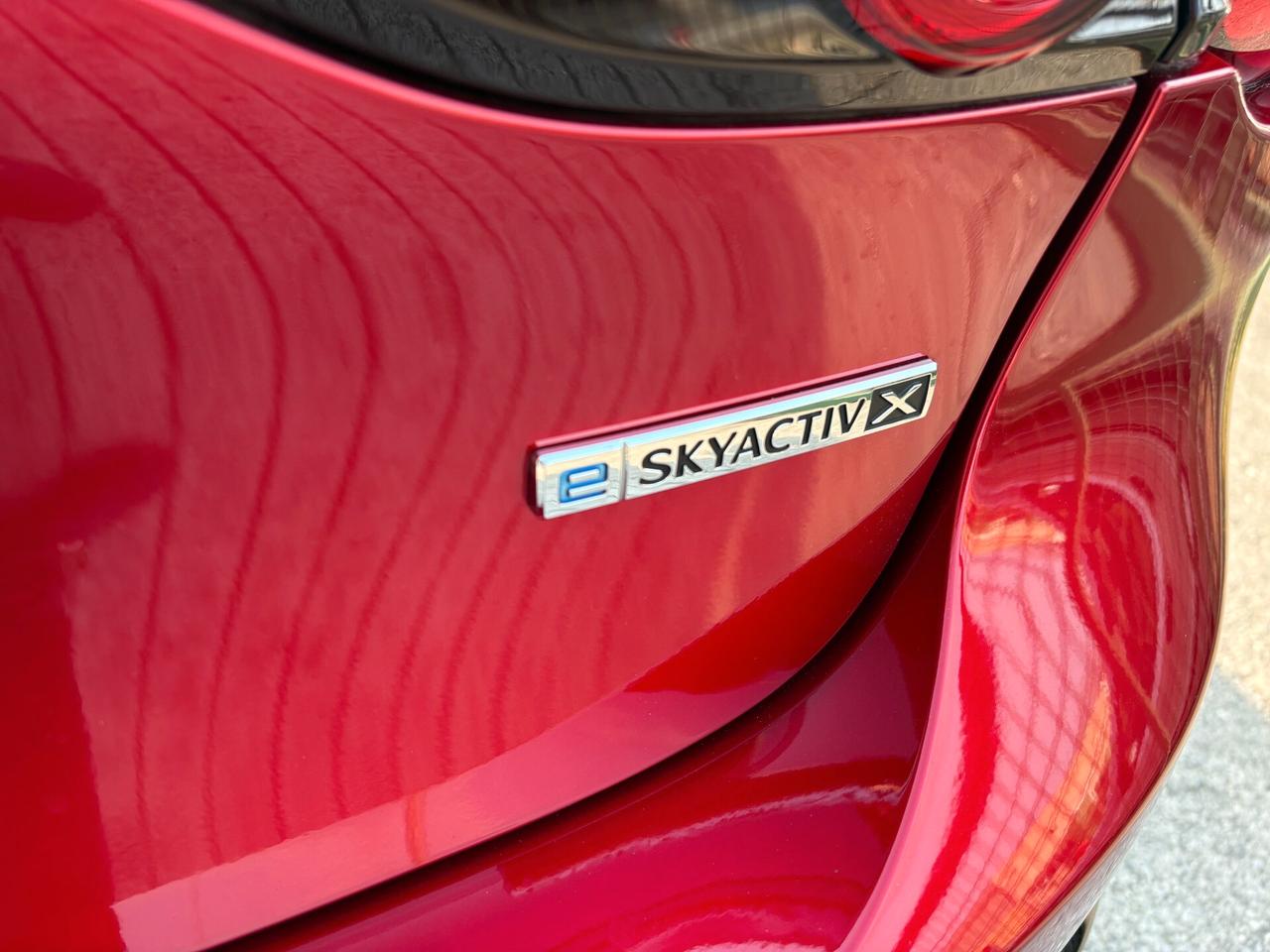 Mazda 3 Mazda3 2.0L e-Skyactiv-X 6at Hybrid Homura