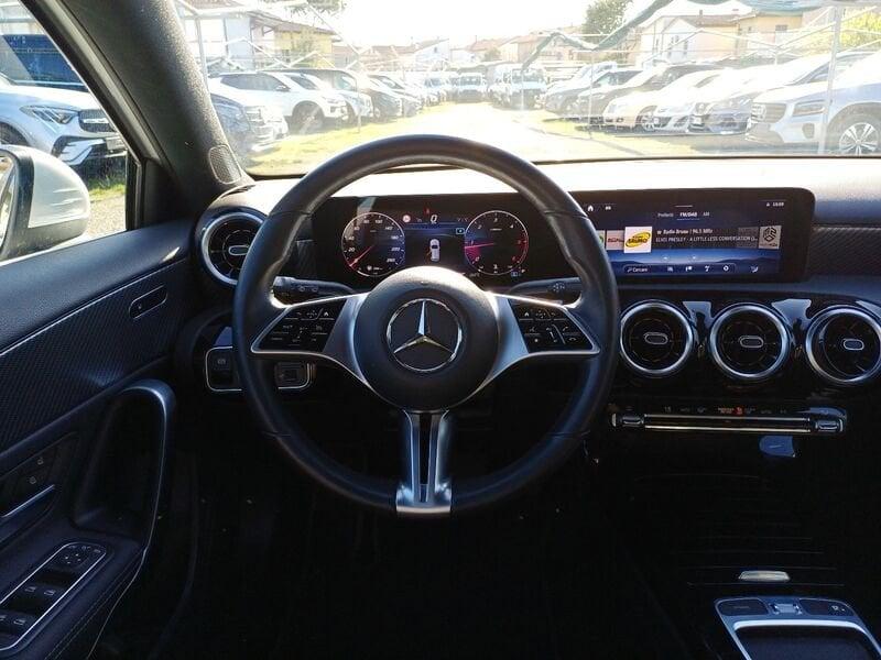 Mercedes-Benz Classe A A 180 d Progressive Advanced