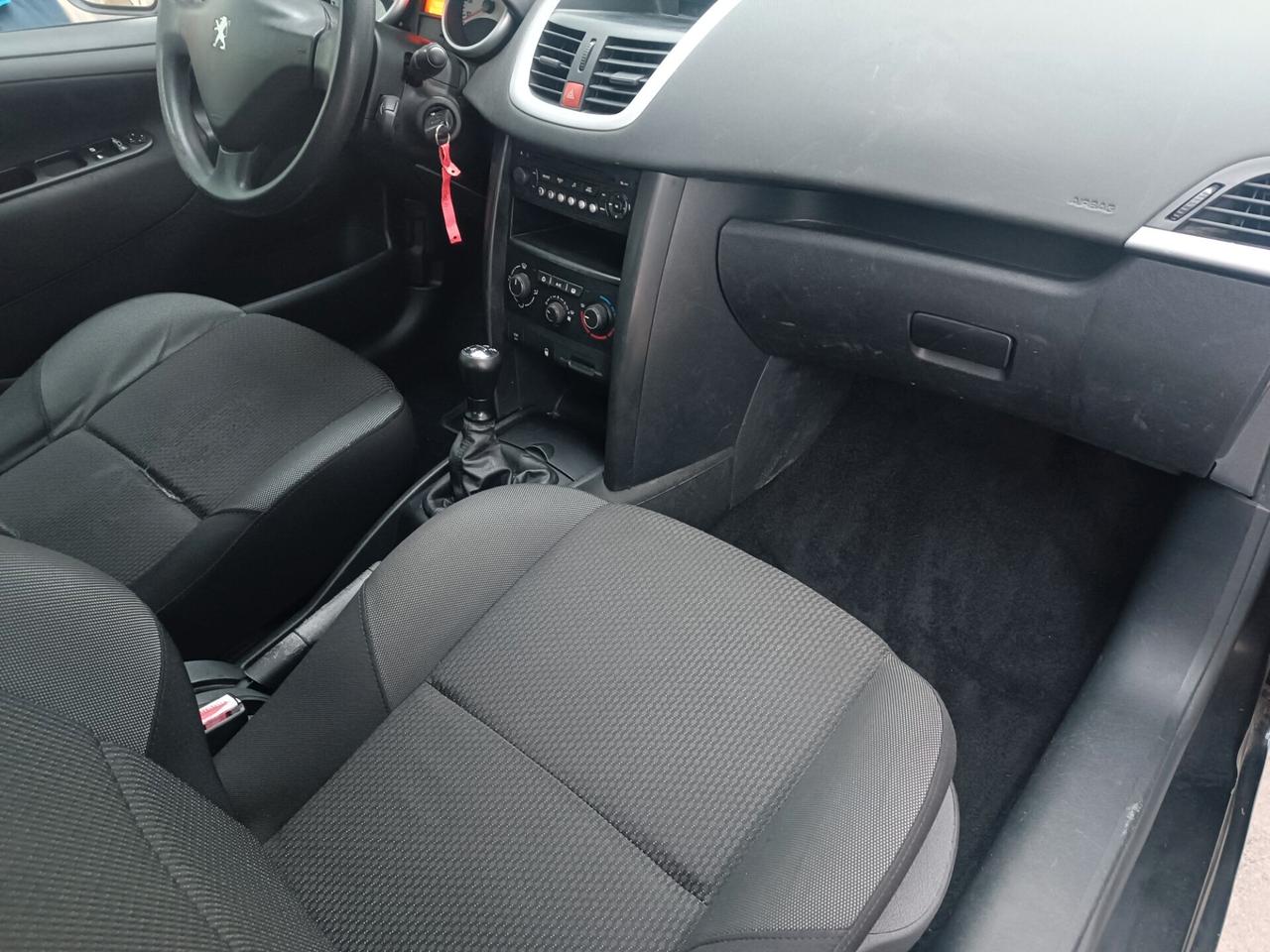 Peugeot 207 1.4 GPL garanzia