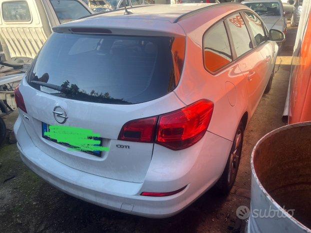 Opel Astra 1.7 Cdti Sports Tourer Problemi Motore