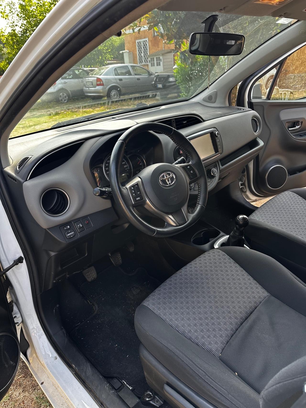 Toyota Yaris 1.0 5 porte Active UNICO PROPRIETARIO