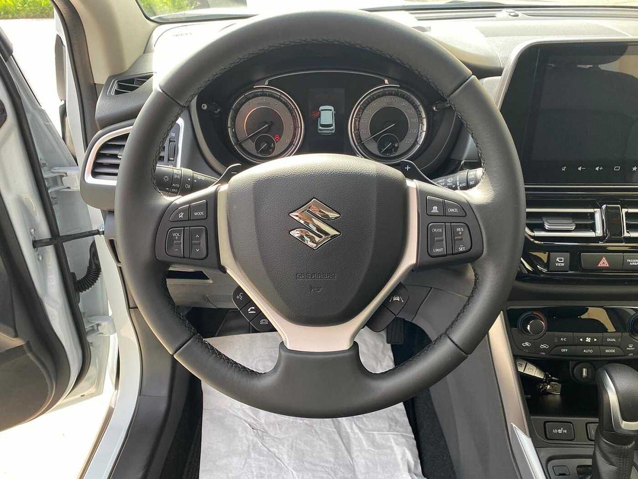 Suzuki S-Cross 1.5 140V Hybrid A/T Starview