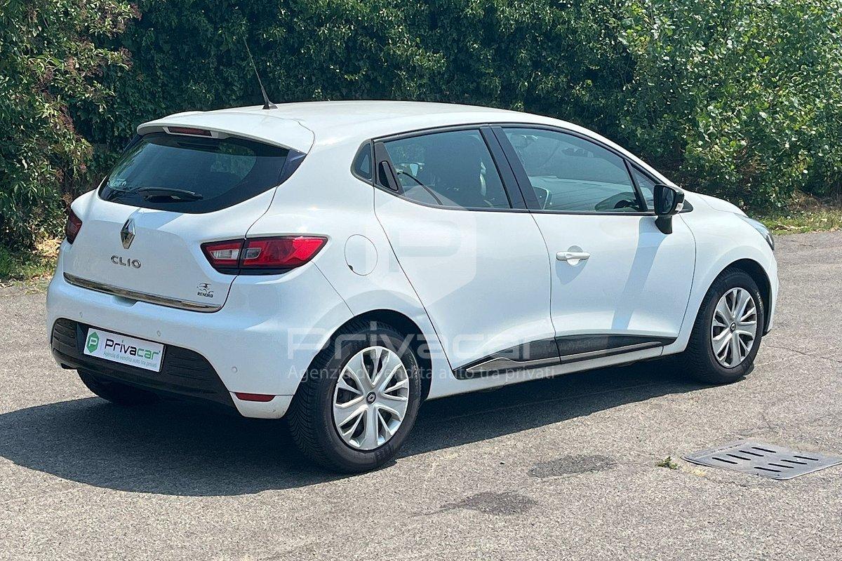 RENAULT Clio Sporter TCe 12V 75 CV Moschino Zen