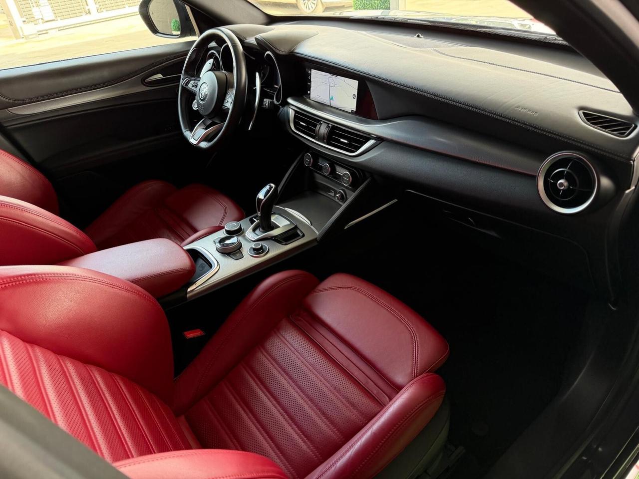 Alfa Romeo Stelvio 2.2 210 CV AT8 Q4 Veloce