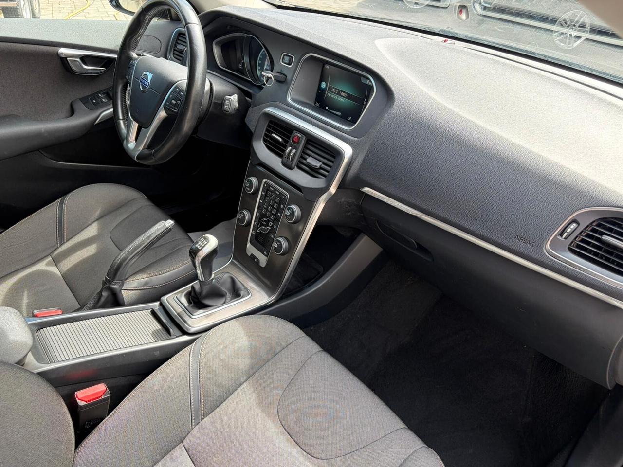 Volvo V40 Cross Country D2 1.6 Momentum UNICOPROPRIETARIO