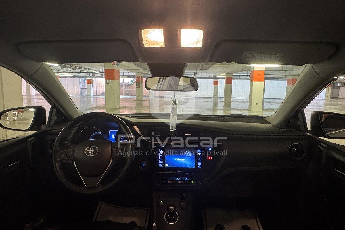 TOYOTA Auris 1.8 Hybrid Lounge