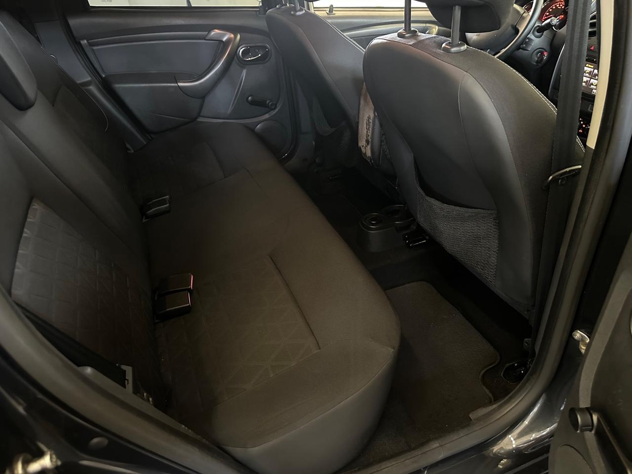 Dacia Duster 1.6 Benzina 4x2 GPL Lauréate