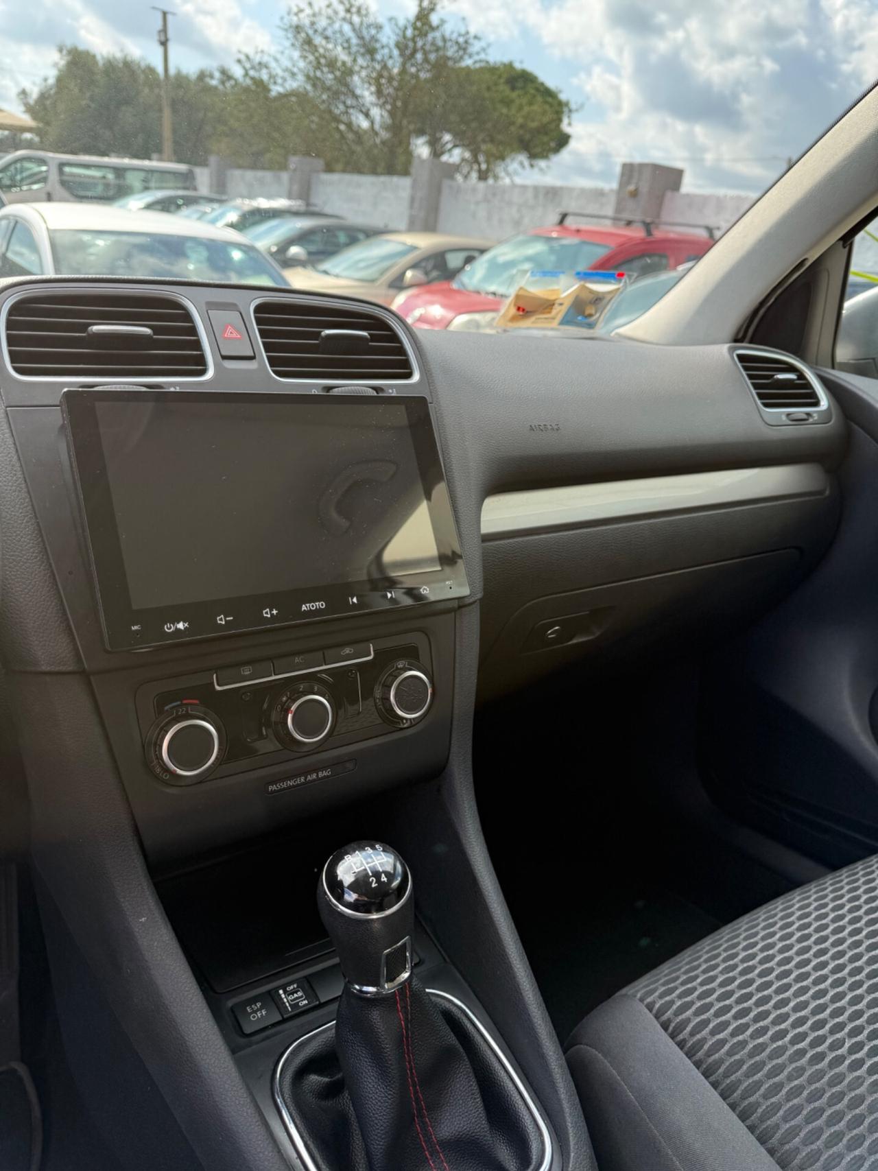 Volkswagen Golf 1.6 5p. Highline GPL