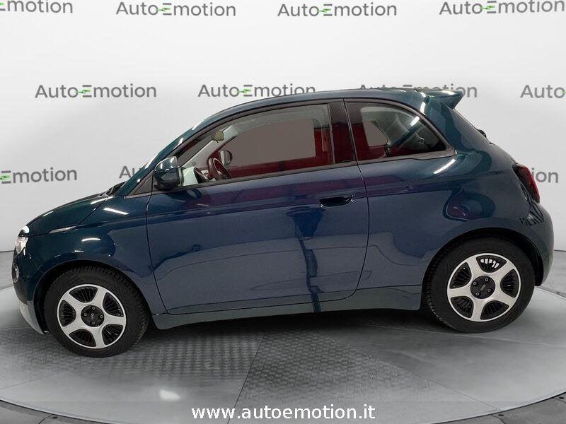 FIAT 500 500e Berlina 23,8 kWh Action