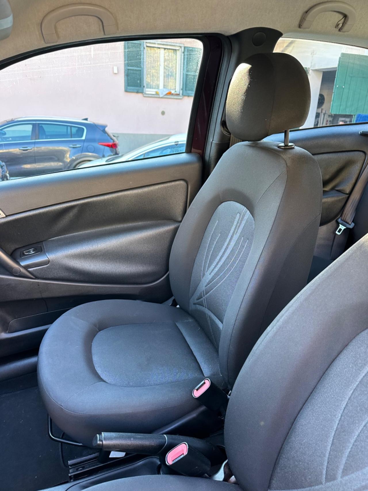 Lancia YPSILON 1.2 UNYCA NEOPAT KMCERT GARANZ