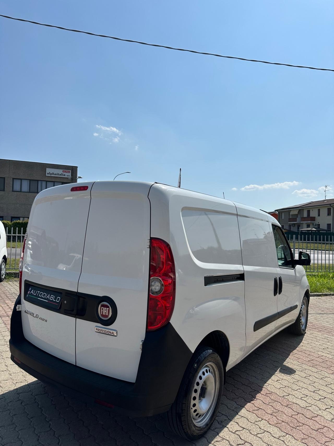 Fiat Doblo Doblò 1.6 MJT 105CV S&S PL-TA Cargo Maxi XL Lounge