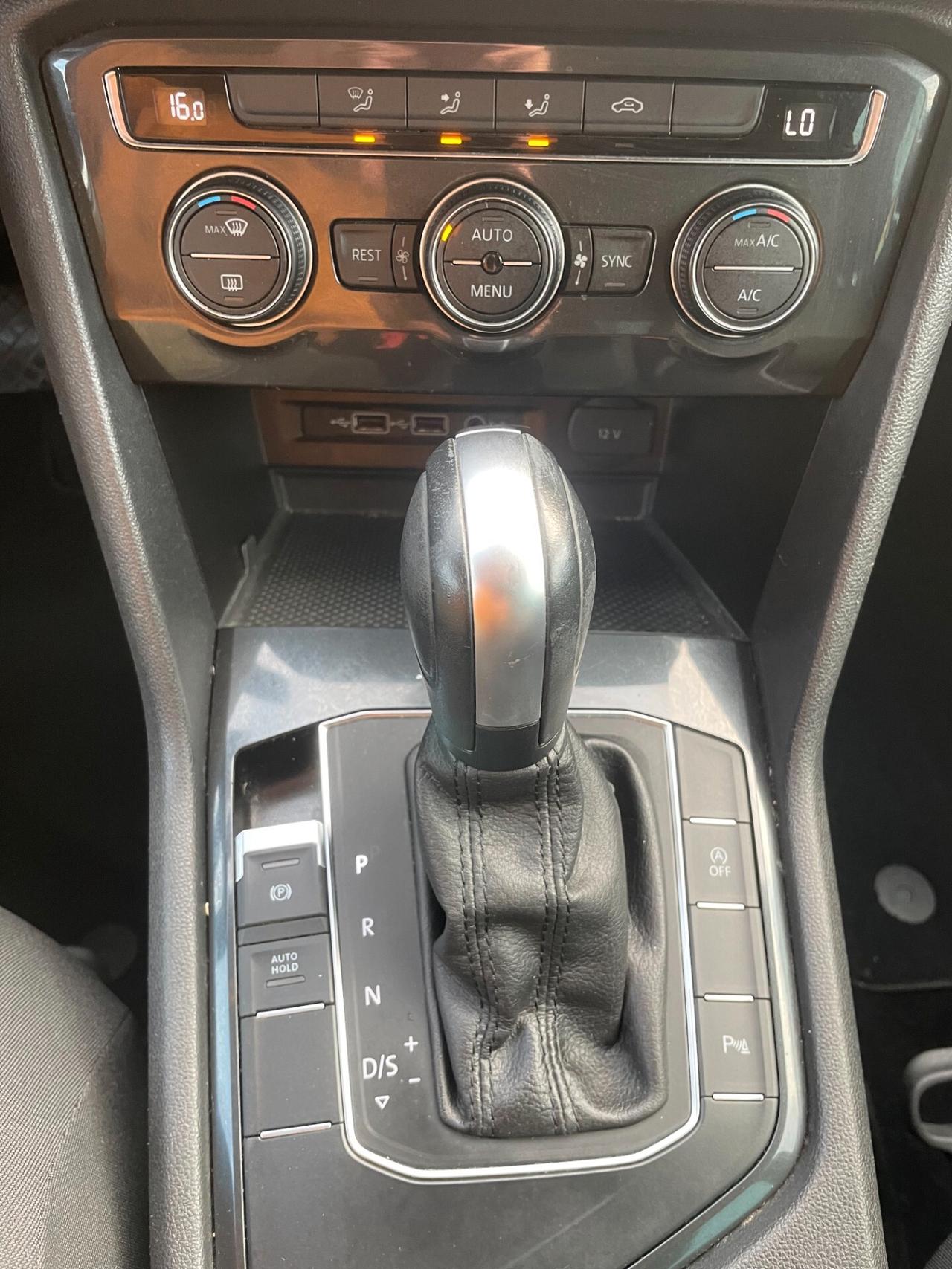 Volkswagen Tiguan 2.0 TDI SCR DSG Business BlueMotion Technology