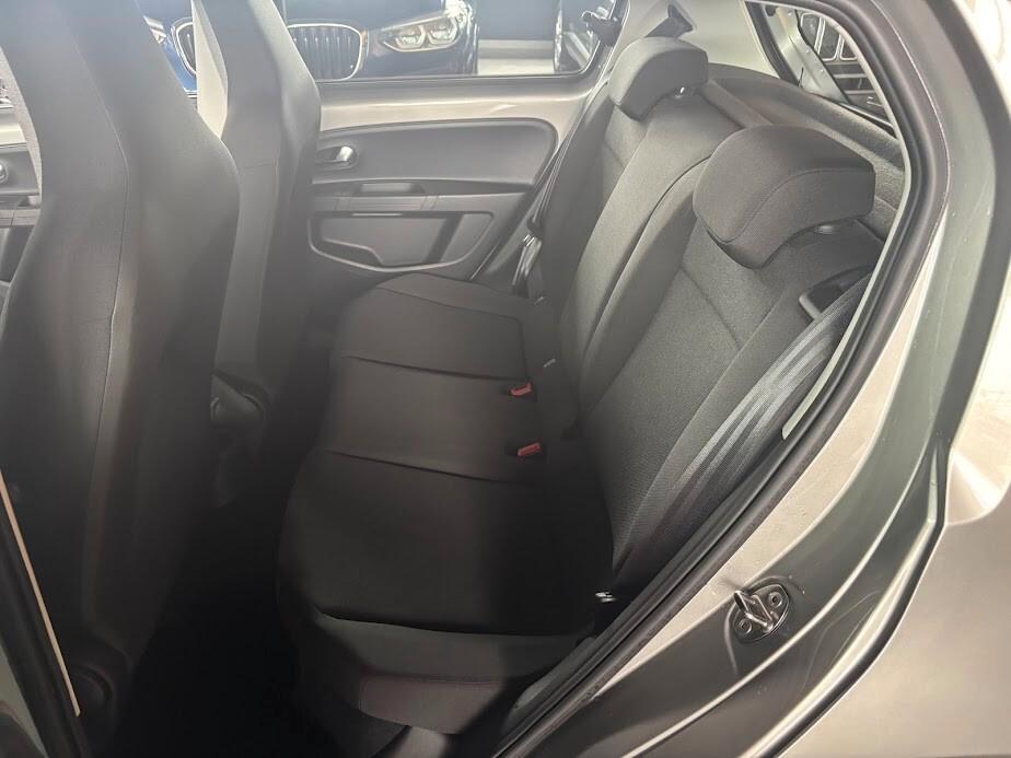 Volkswagen up! 1.0 75 CV 5p. AUTOMATICA