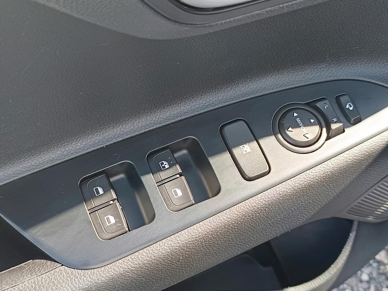 Kia Rio 2017 - 1.0 T-GDi 12V OK NEOP. LB AUTOMOBILI