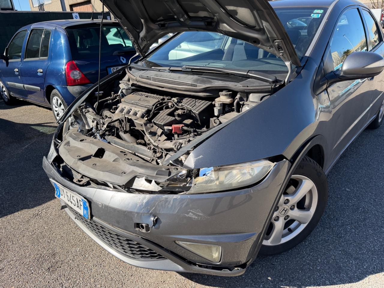 Honda Civic 1.4 i-DSi benzina euro5 incidentato