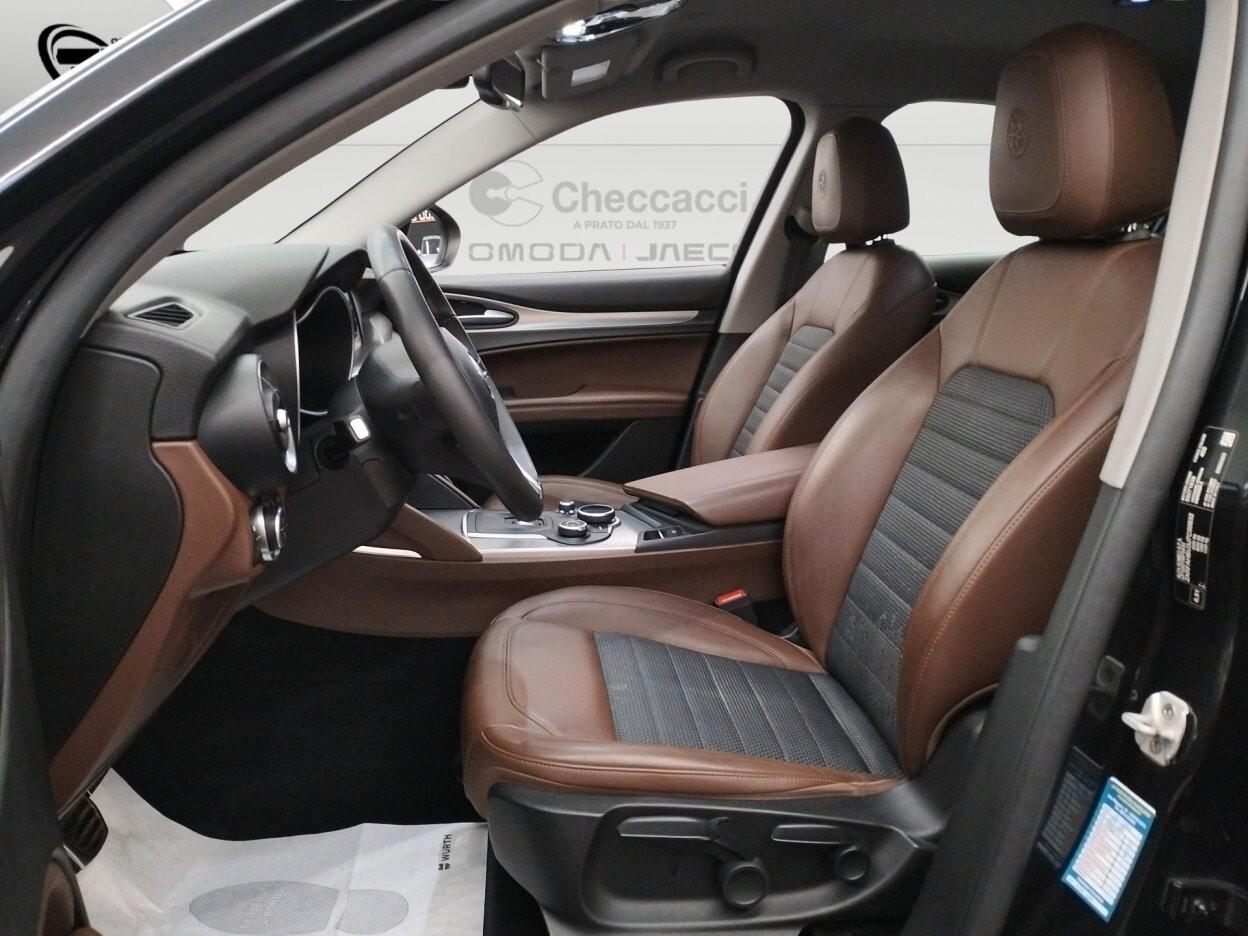 Alfa Romeo Stelvio 2.2 Turbodiesel 210 CV AT8 Q4 Super