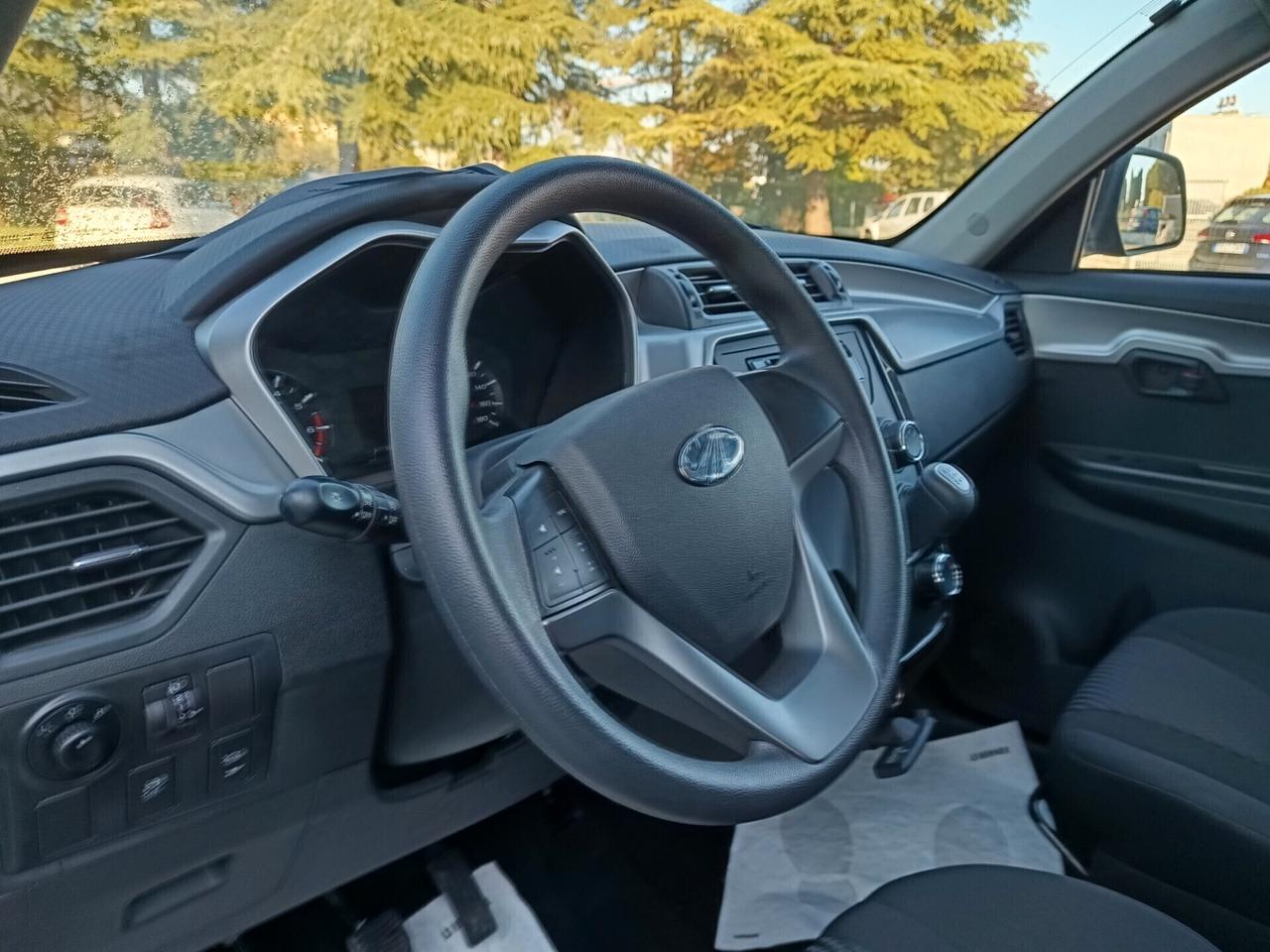 Mahindra KUV100 1.2 VVT K6+ Tua a 159€/Mese