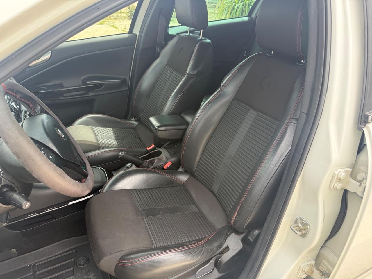 Alfa Romeo Giulietta 2.0 JTDm-2 140 CV Distinctive