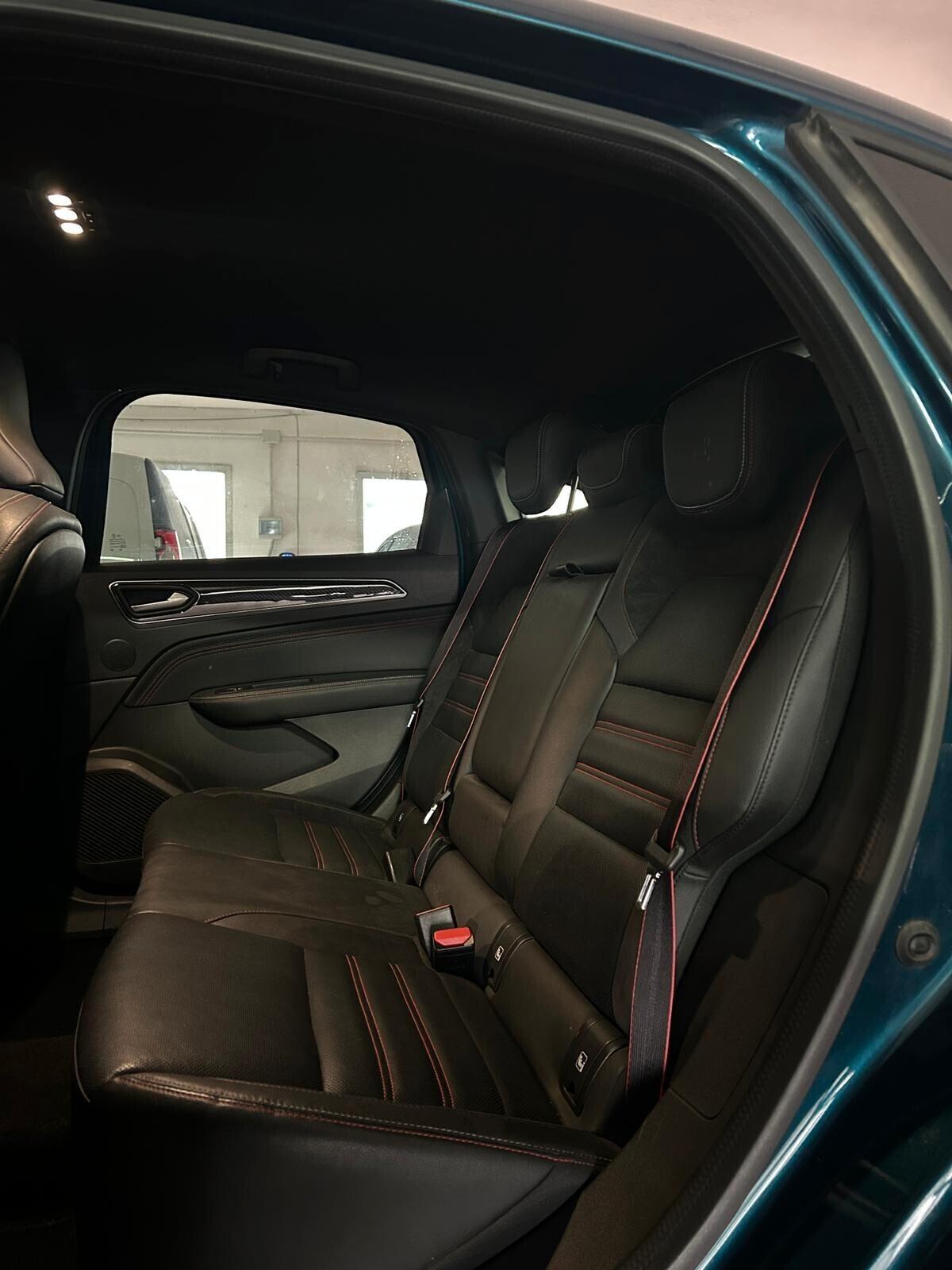 Renault Arkana Hybrid E-Tech 145 CV R.S. Line