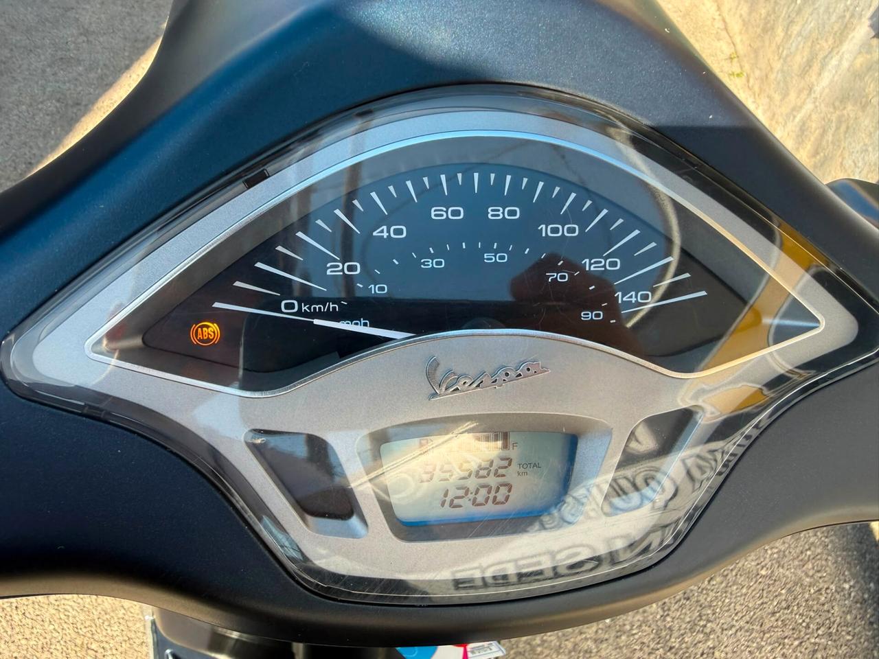 Piaggio Vespa 125 Primavera