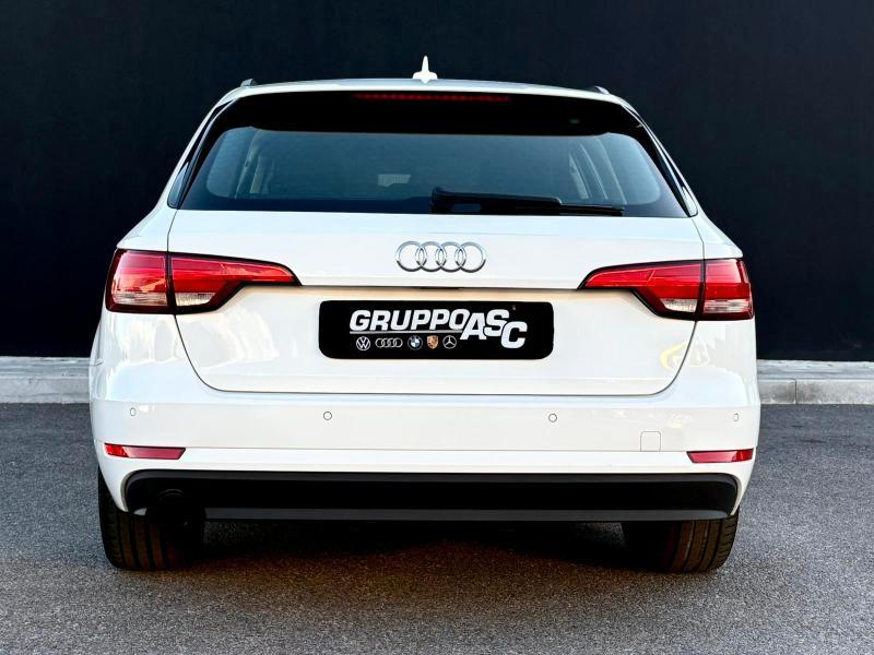 Audi A4 Avant 35 2.0 tdi Sport 150cv s-tronic