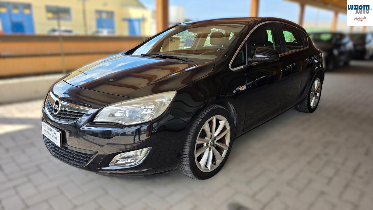 Opel Astra 1.7 CDTI 125CV 5 porte Cosmo