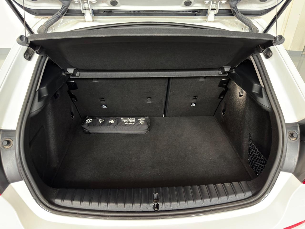 Bmw 118 118d 5p. Business Advantage auto 150cv