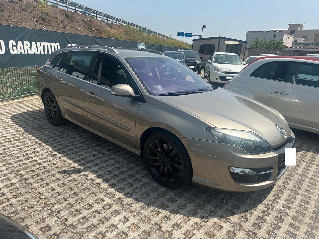 Renault Laguna 2.0 dCi 175CV SporTour Proactive 4Control-05/2011