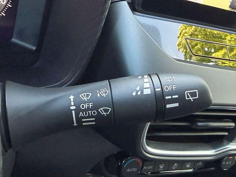 Nissan Juke Juke 1.0 dig-t N-Connecta 114cv "GRIGIO METALLIZZATO"