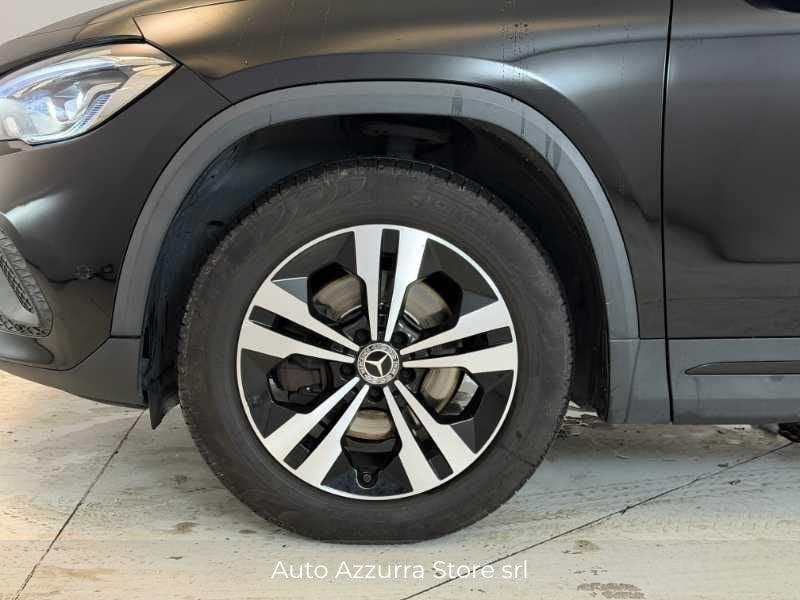 Mercedes-Benz GLA 180d Business auto *PACK NIGHT, LED, 18", PROMO AZZURRA*