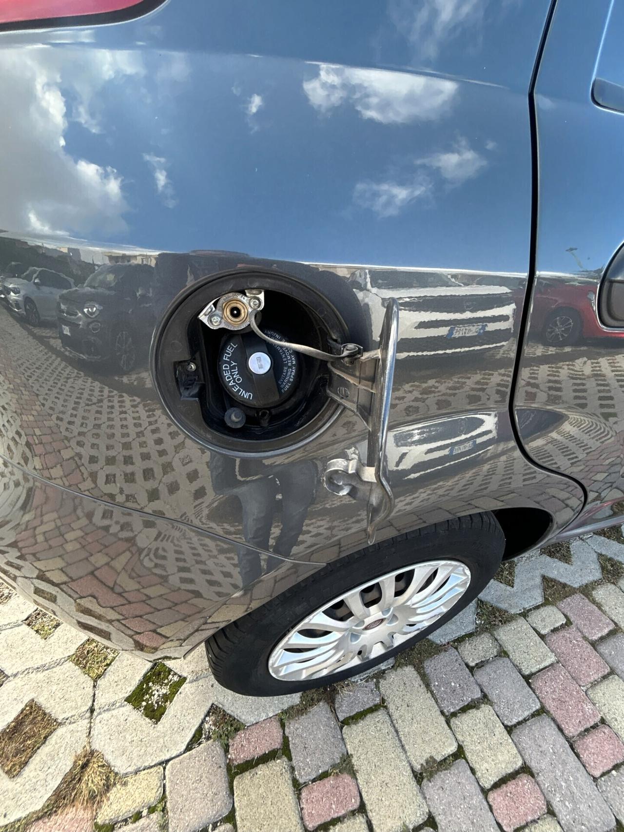 Fiat Punto 1.2 8V 5 porte Street GPL