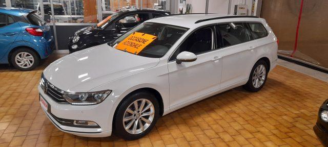 VOLKSWAGEN Passat Variant 2.0 TDI DSG Business