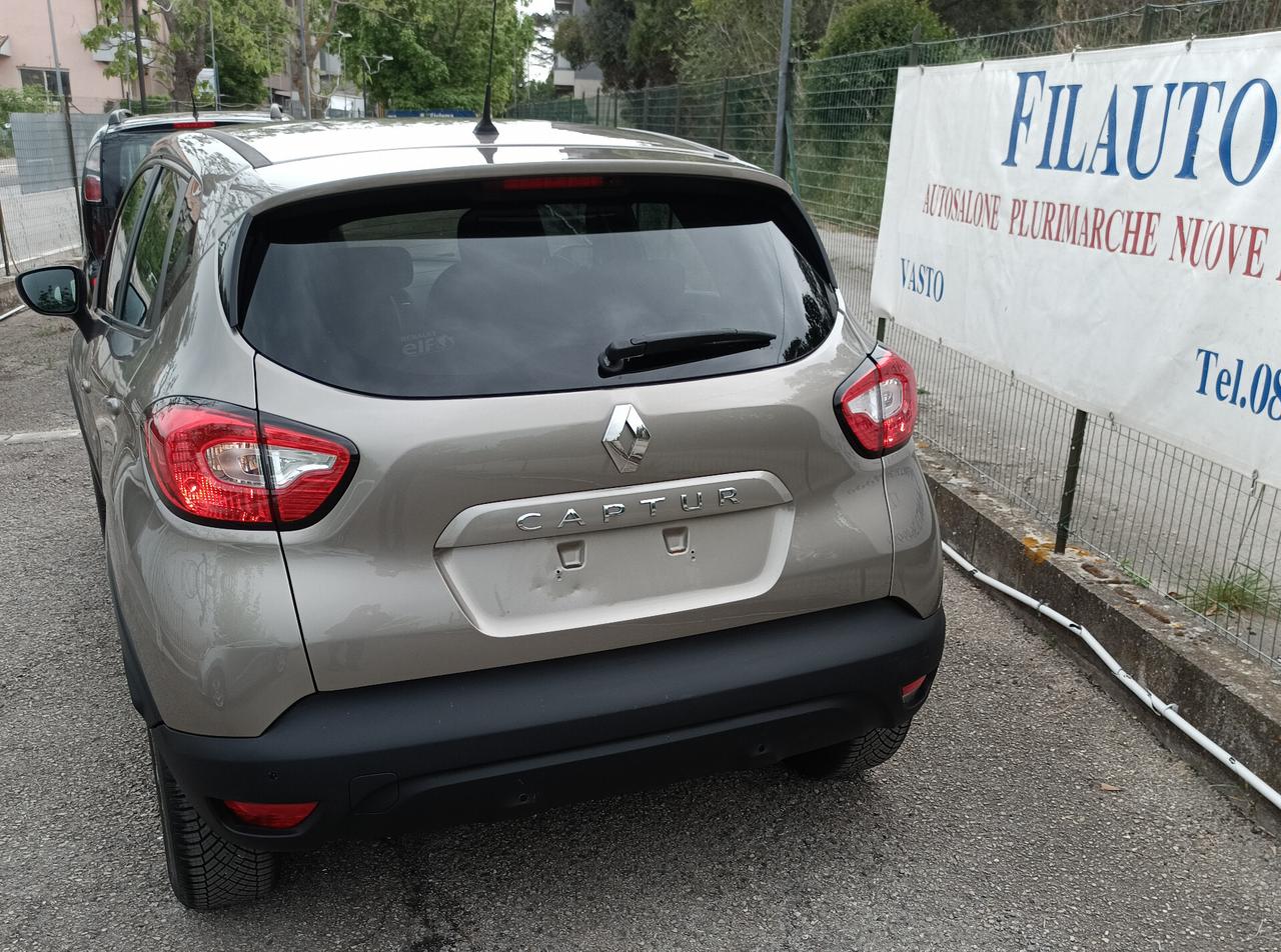 -12-MESI-DI-GARANZIA-Renault Captur 0.9 TCe 12V 90 CV Start&Stop Energy R-Link