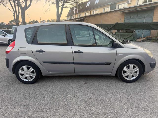 RENAULT Grand Scenic 1.9 dCi/130CV Confort senza nessun lavoro da fare