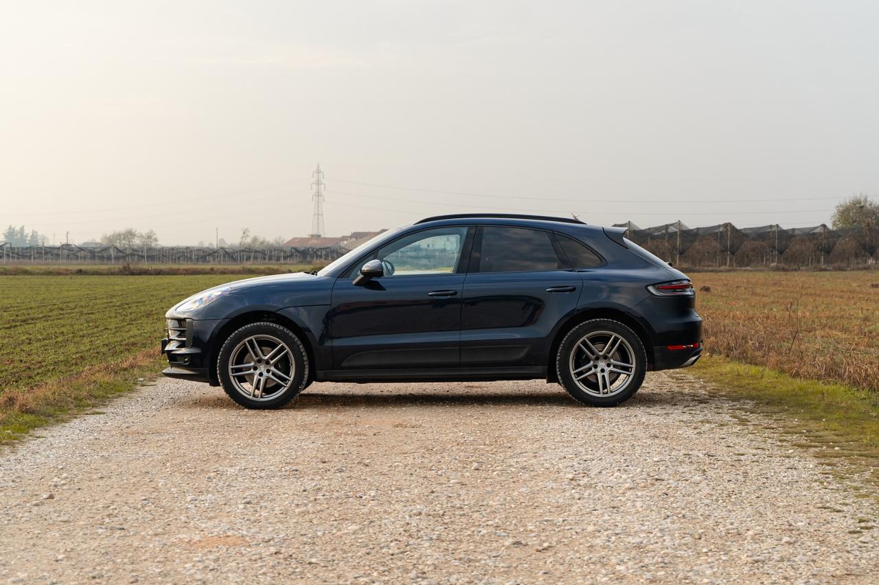 Porsche Macan - 2020