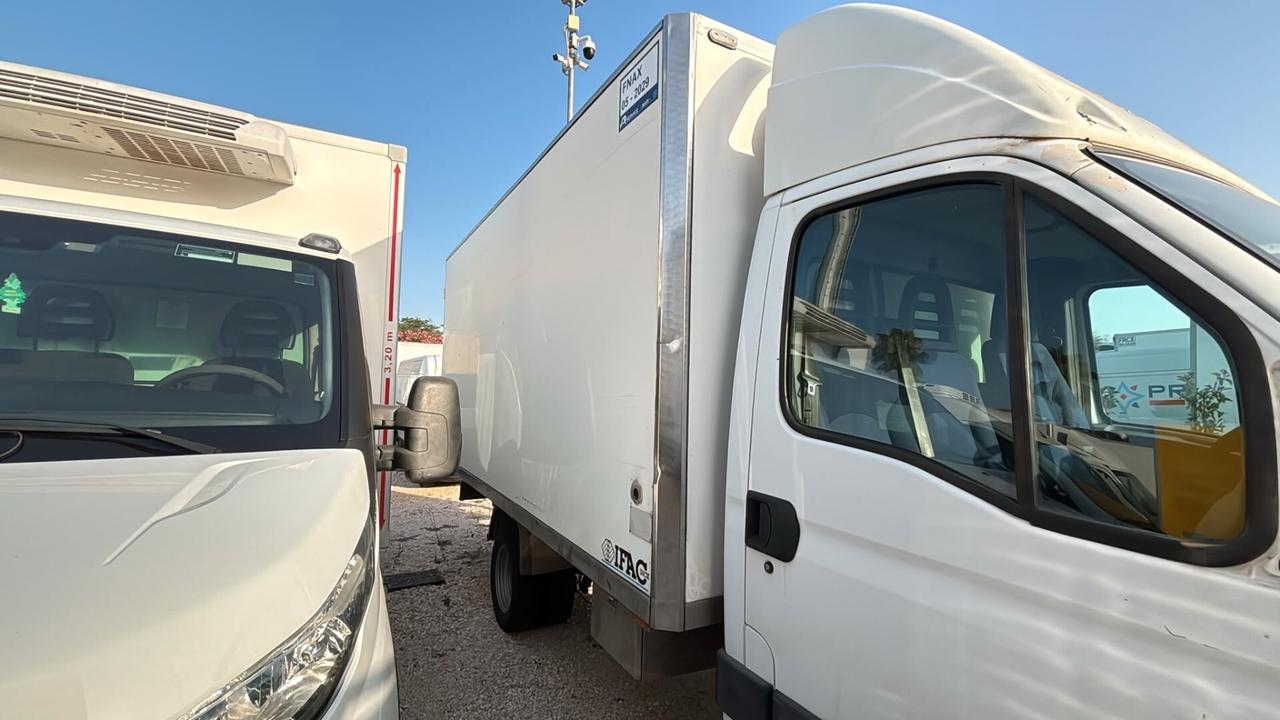 IVECO DAILY 35C18 3.0 HPT ISOTERMICO – 180 CV – GEMELLATO
