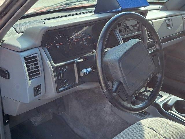 Jeep Grand Cherokee ZJ 4.0 L6 4X4 -ASI TARGA ORO