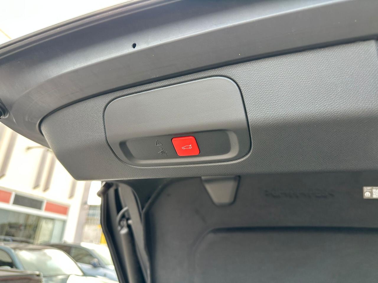 Peugeot 408 Hybrid 145 e-DCS6 GT my25