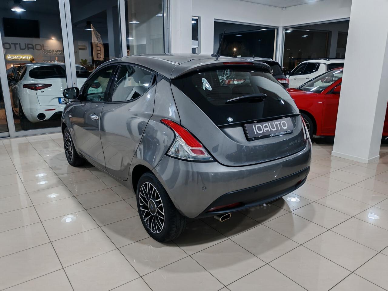 Lancia Ypsilon 1.0 Hybrid Gold 2023