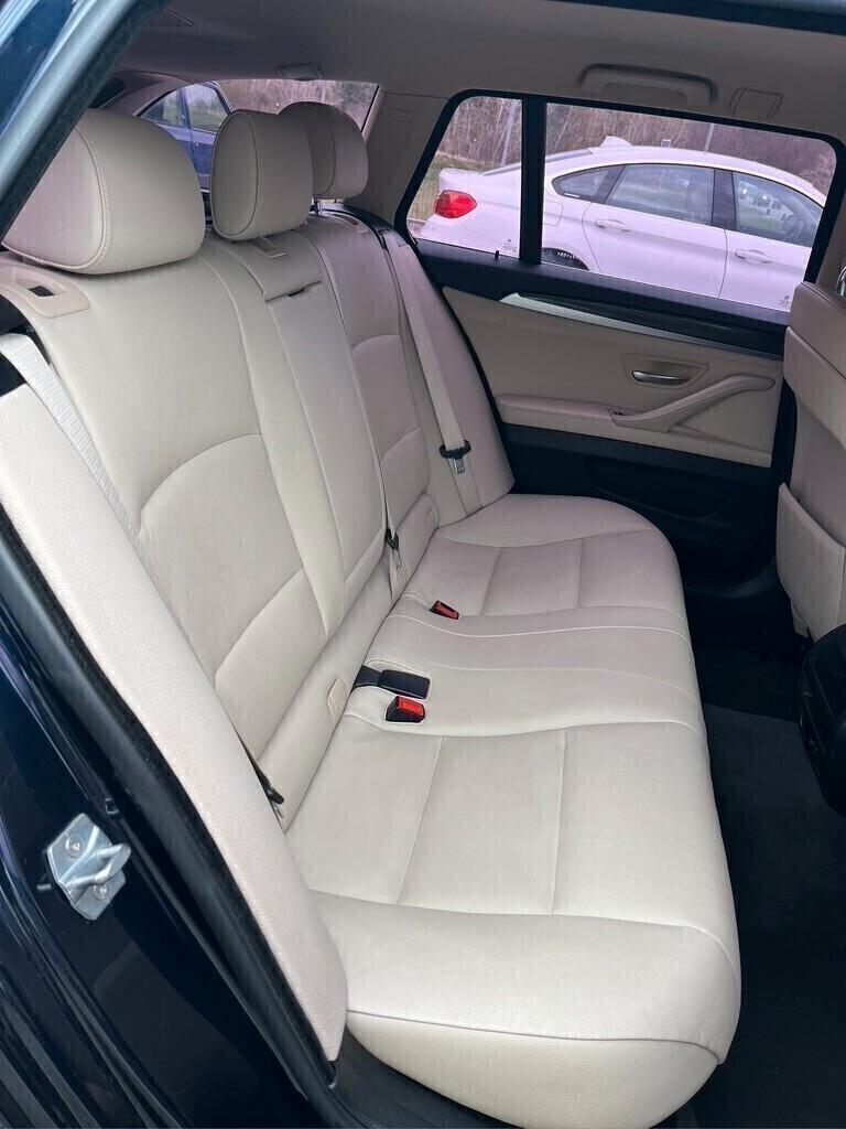 Bmw 525 525d xDrive Touring Luxury