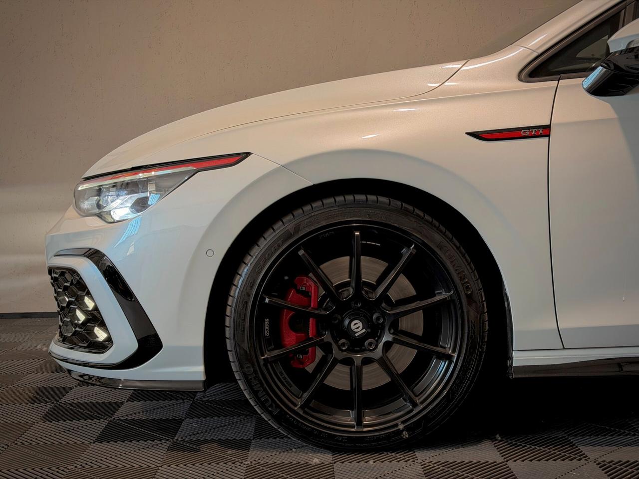 Volkswagen Golf GTI 2.0 TSI DSG - BIANCO PERLA